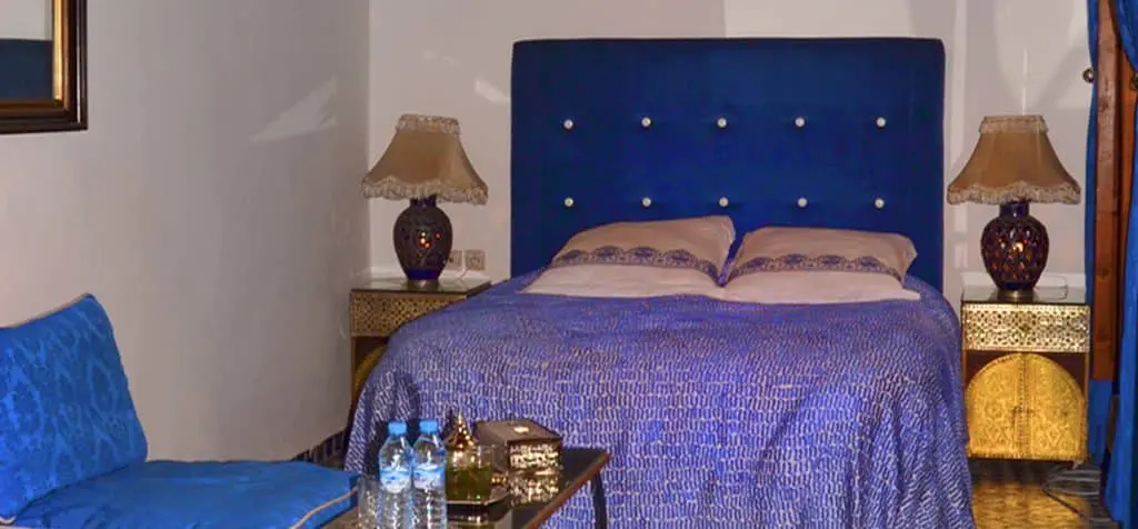 Riad_meyssanne_chambre_wallada_bandeau-1024x476