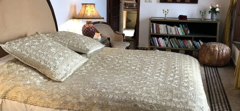 Riad_meyssanne_suite_Hafsa_bandeau-1024x476